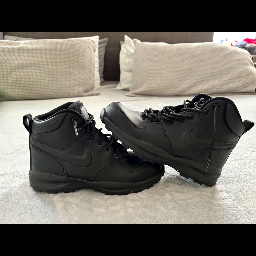 Boys Nike Boots